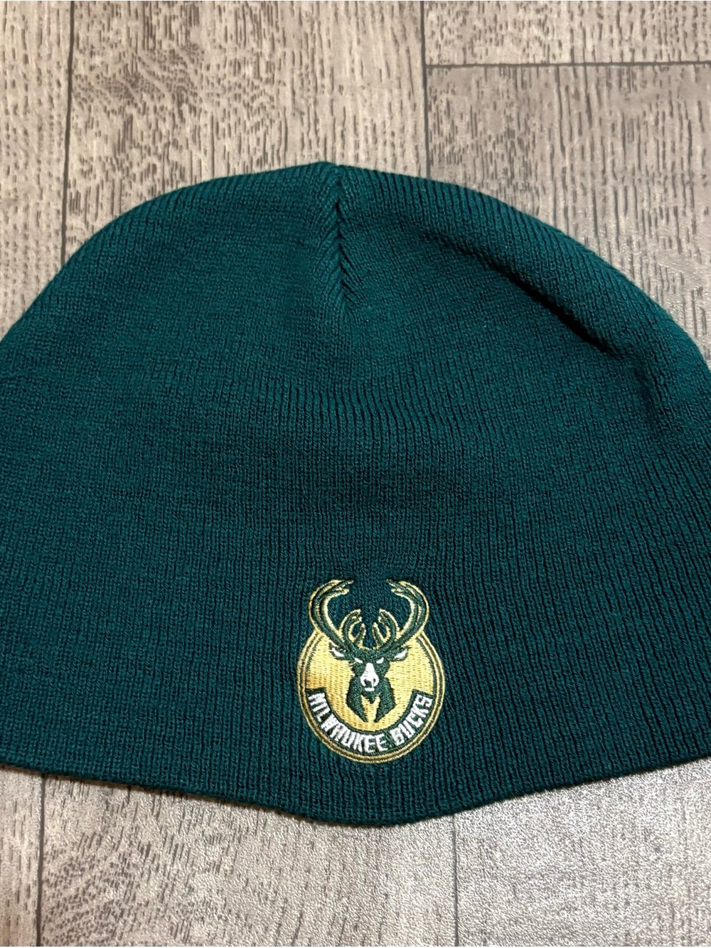 Milwaukee Bucks Green Knit Beanie